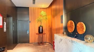 المنشأة من الداخل