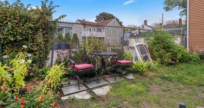 Entire 4BR 2 Bath Home l Minutes to Downtown Salem