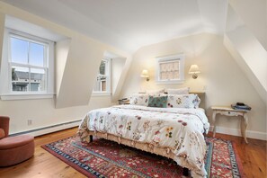 4 habitaciones, escritorio, tabla de planchar con plancha y wifi gratis 