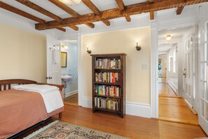 4 chambres, bureau, fer et planche à repasser, Wi-Fi gratuit