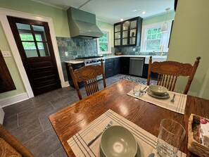 Fridge, microwave, oven, stovetop - Charming Berkshire Farmhouse: Your Cozy Retreat Awaits! (Monterey)