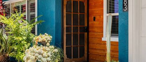 تفاصيل الفندق من الخارج