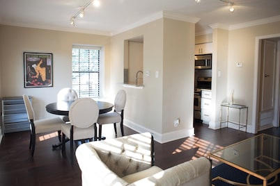 One-bedroom condominium located just steps from Westheimer Road.