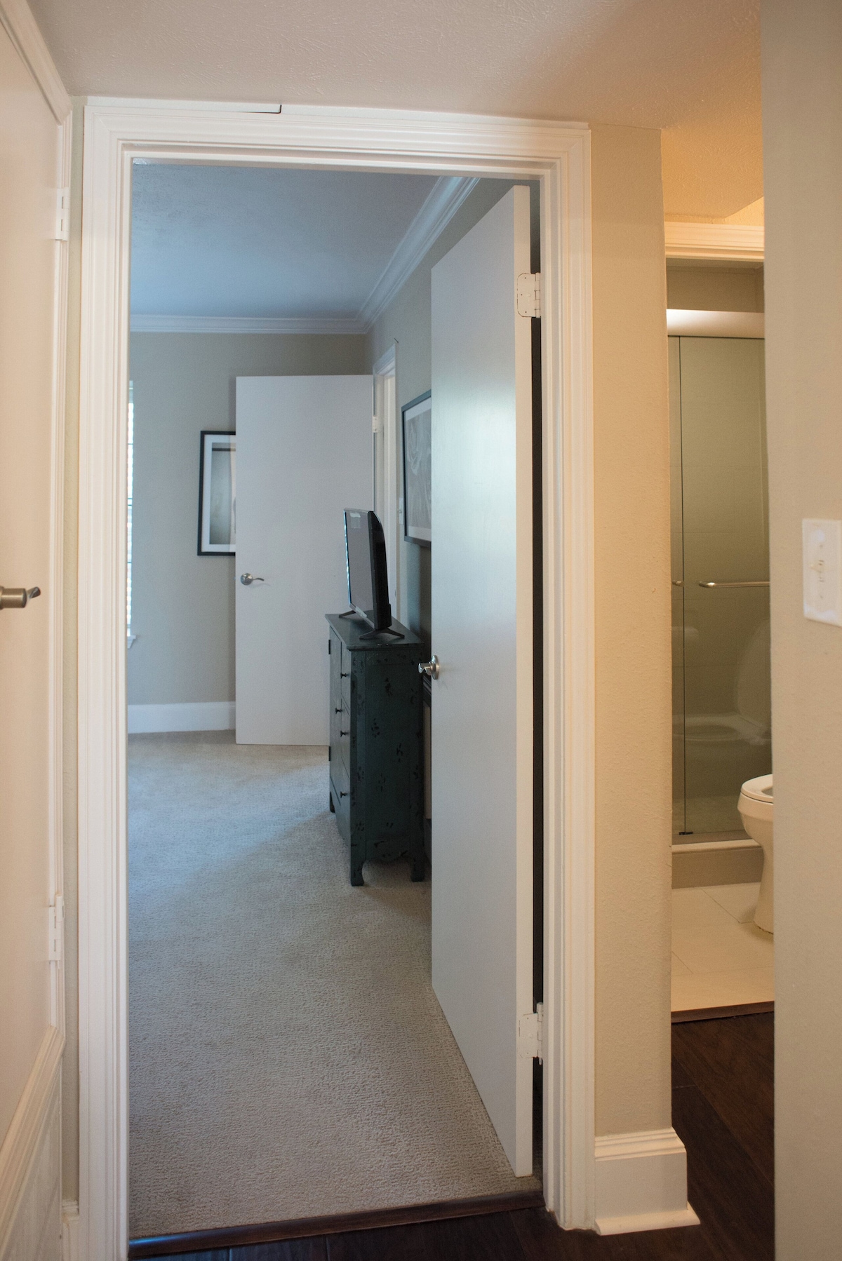 Photo 11 of One-bedroom condominium located just steps from Westheimer Road.