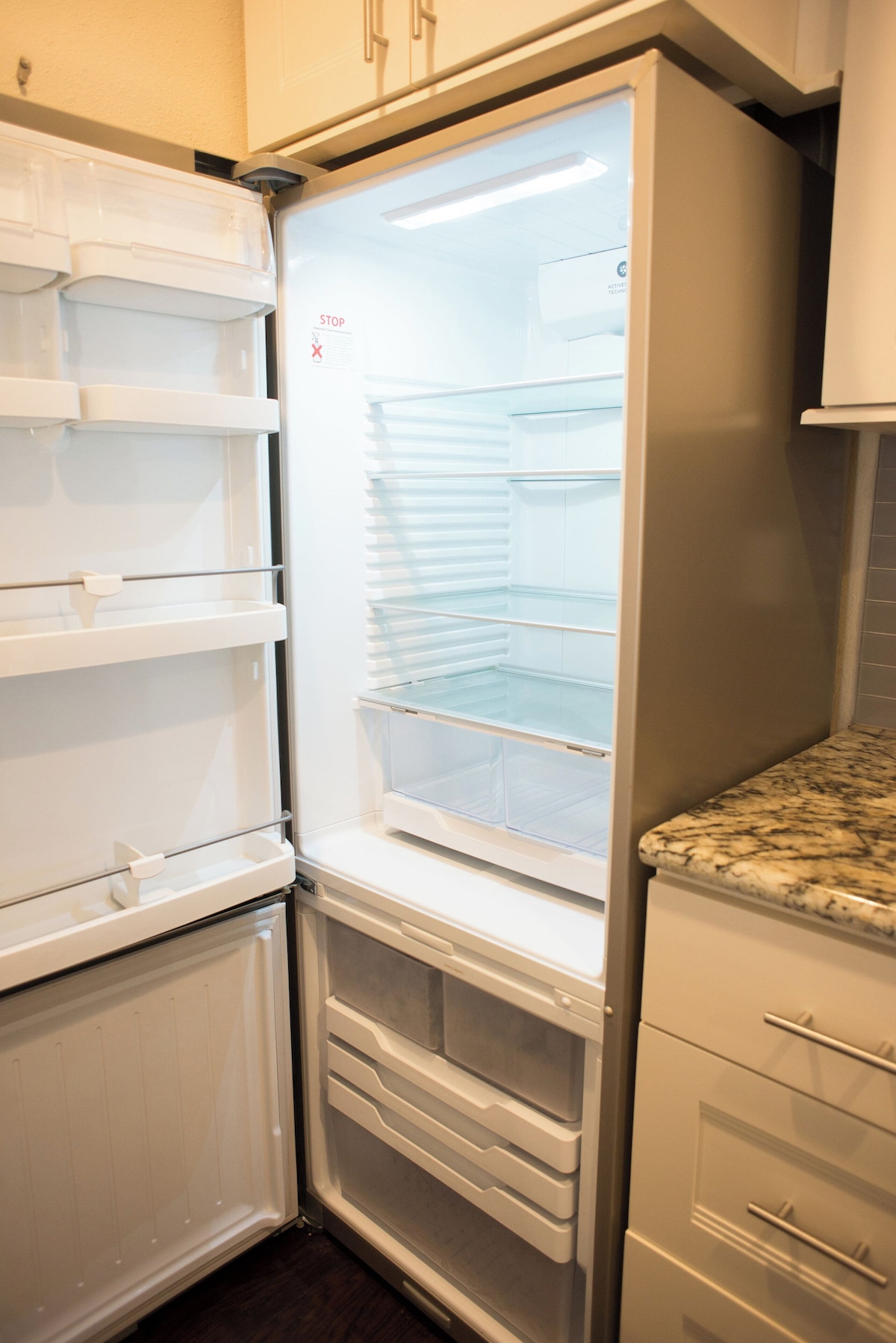 Photo 4 of One-bedroom condominium located just steps from Westheimer Road.