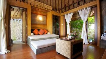 1 bedroom, minibar, bed sheets