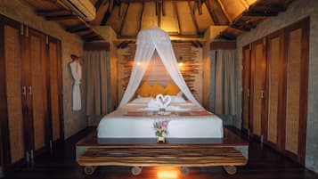 Villa 4 | 1 bedroom, minibar, bed sheets