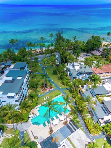 Modern apartment with terrace sea view - 2BR AC -  20M Beach - Pools - Wifi