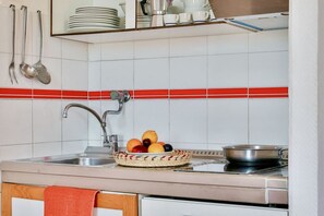 Kühlschrank, Herdplatte