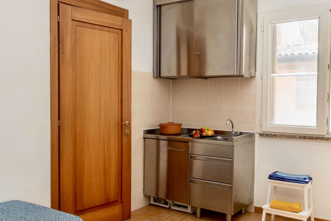 Frigorífico y placa de cocina