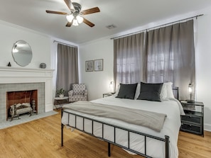 4 bedrooms, WiFi, bed sheets