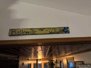 Exterior - Escape to Bear Cove: Your Cozy Lakeside Getaway on Meddybemps Lake! 🌲🏞️ (Baileyville)