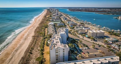 Oceanfront Condo in the Heart of Wrightsville Beach