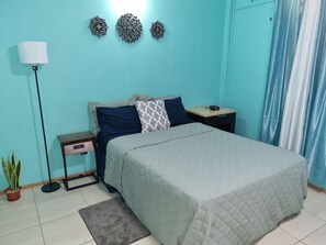 1 bedroom, in-room safe, iron/ironing board, free WiFi
