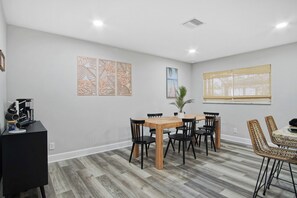 Dining - Tropical Family Escape with Pool, Arcade Games and Outdoor Lounge (Port St. Lucie)