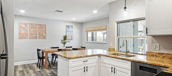 Tropical Family Escape with Pool, Arcade Games and Outdoor Lounge