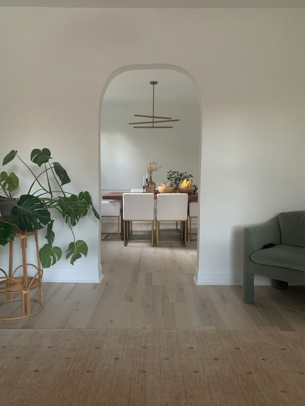 Interior - Zen, Green & Clean 2bd in the City (Baltimore)