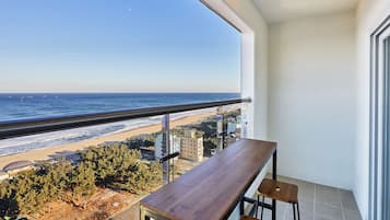 Two-Room Suite Ocean | Beach/ocean view