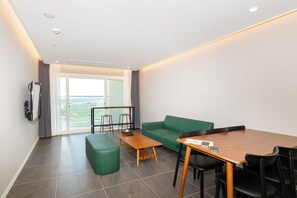 Deluxe Two-Room Half Ocean | Gratis wi-fi och sängkläder
