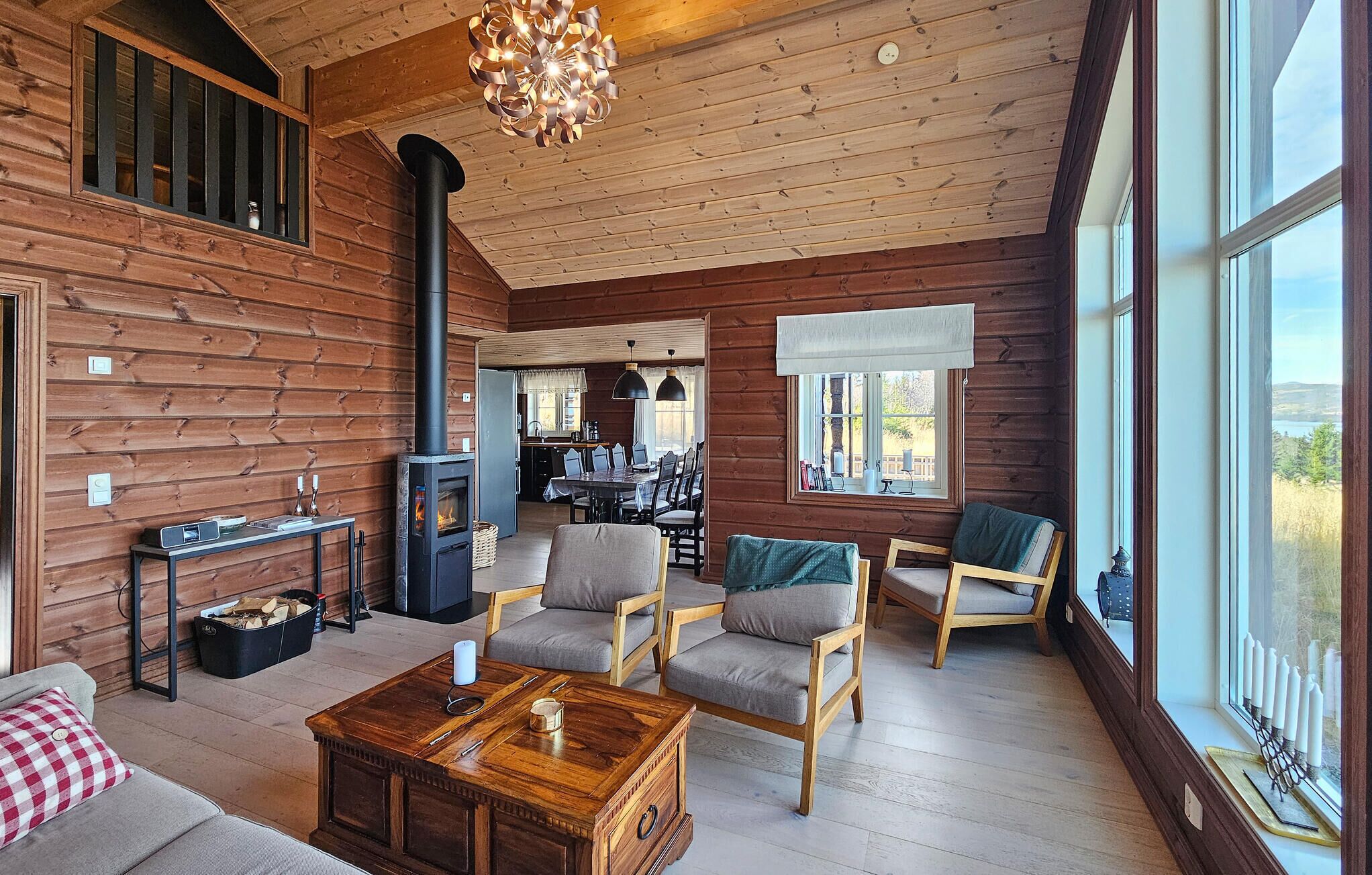 TV connectée, cheminée