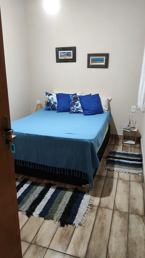 1 bedroom, WiFi, bed sheets