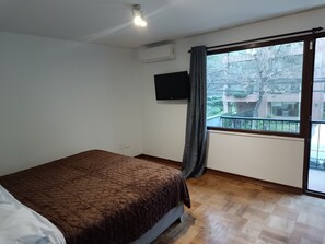 3 habitaciones, tabla de planchar con plancha y wifi gratis
