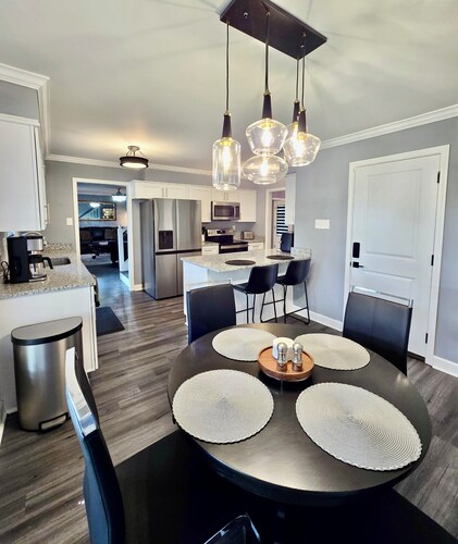 Spacious Memphis Stay w/ Foosball Table, Games & Movie Nights