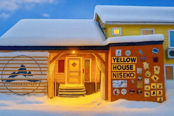 Yellow House Niseko - Hokkaido