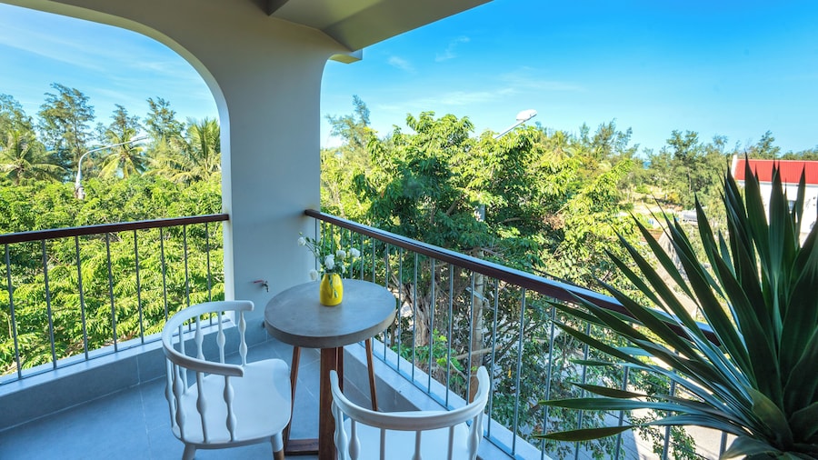 Sunrise Ocean Villa 4BR Tan Thanh Beach