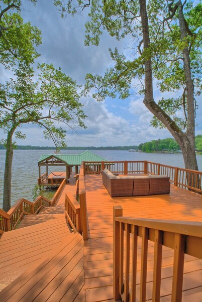 Fish Tales Cabin