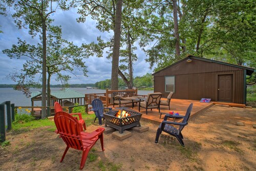 Fish Tales Cabin