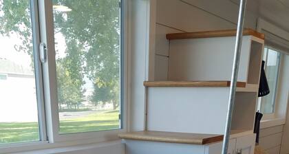 Beach themed Tiny-Home in serene city of Erda