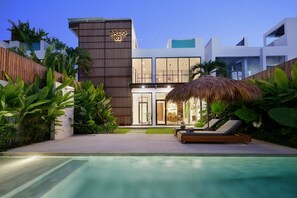 Outdoor pool - Aquamarine II By BREIG (Canggu)