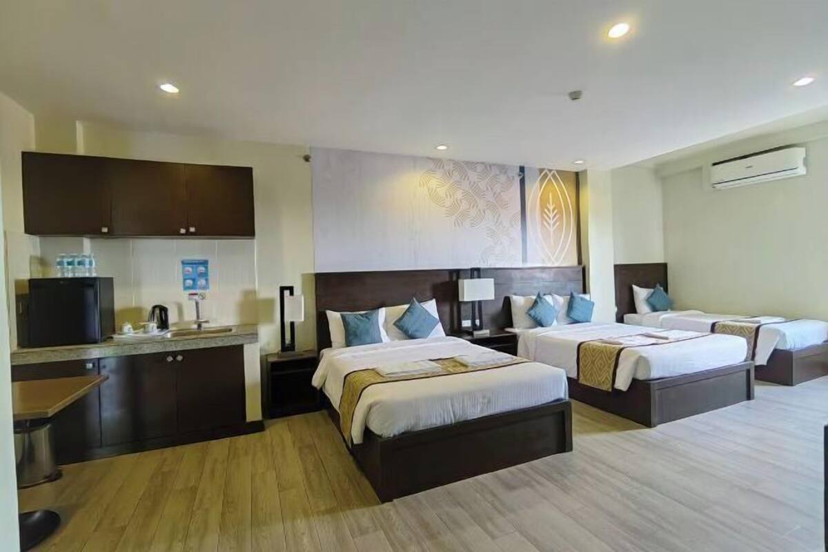 Desk, iron/ironing board, free WiFi, bed sheets