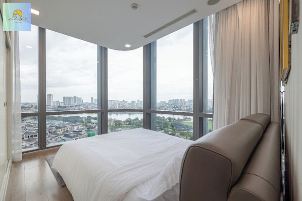 Presidential Apartment, 3 Bedrooms, Balcony, City View | 3 bedrooms, premium bedding, memory foam beds, minibar