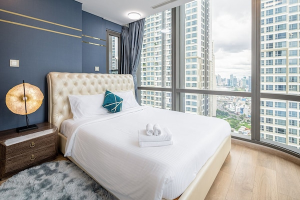 Panoramic Apartment, 2 Bedrooms, Patio, City View | Premium bedding, memory foam beds, minibar, individually decorated