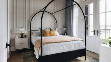 Business Suite, Non Smoking, Kitchen