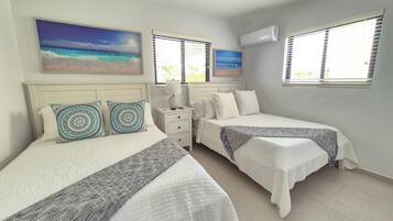 3 bedrooms, in-room safe, iron/ironing board, travel crib