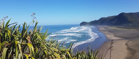 Na praia