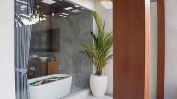 1 bedroom, premium bedding, minibar, individually decorated