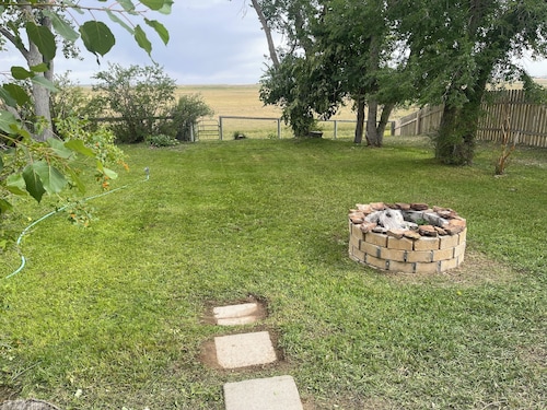 Quaint 3 Bedroom Piney Drive Cottage