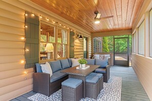 Terrace/patio - Peak of Perfection (Blue Ridge)