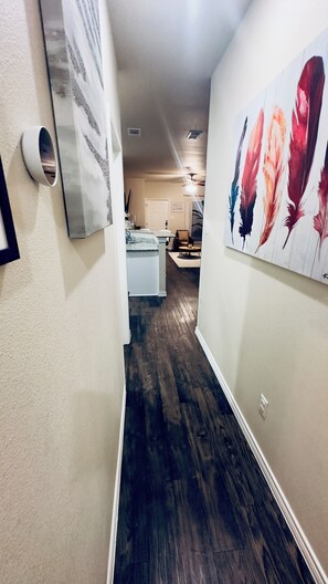 المنشأة من الداخل