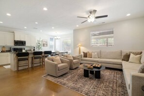 Smart TV, tenis de mesa y libros 