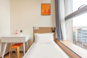 Comfortable Single Room (Shared bathroom)(Have window) | Laptop workspace, free WiFi - Lemon Hotel-Hangzhou West Lake (Hangzhou)