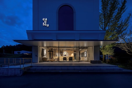 Recepção. Auberge eaufeu