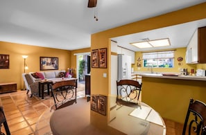 Interior - La Casita Du Relax - Cozy and Private Lower Level Unit at Mesquite Country Club (Palm Springs)