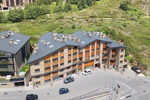 Exterior - Family-Friendly Andorra Accommodation (El Tarter)