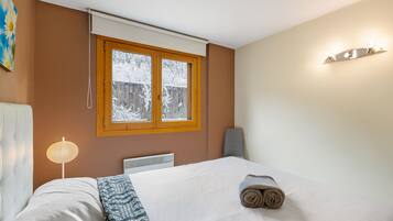 Family Apartment, 1 Bedroom (Andorra Mountain Accommodation) | View from room