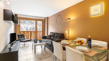 Family Apartment, 1 Bedroom (Andorra Mountain Accommodation) | Living area | Flat-screen TV